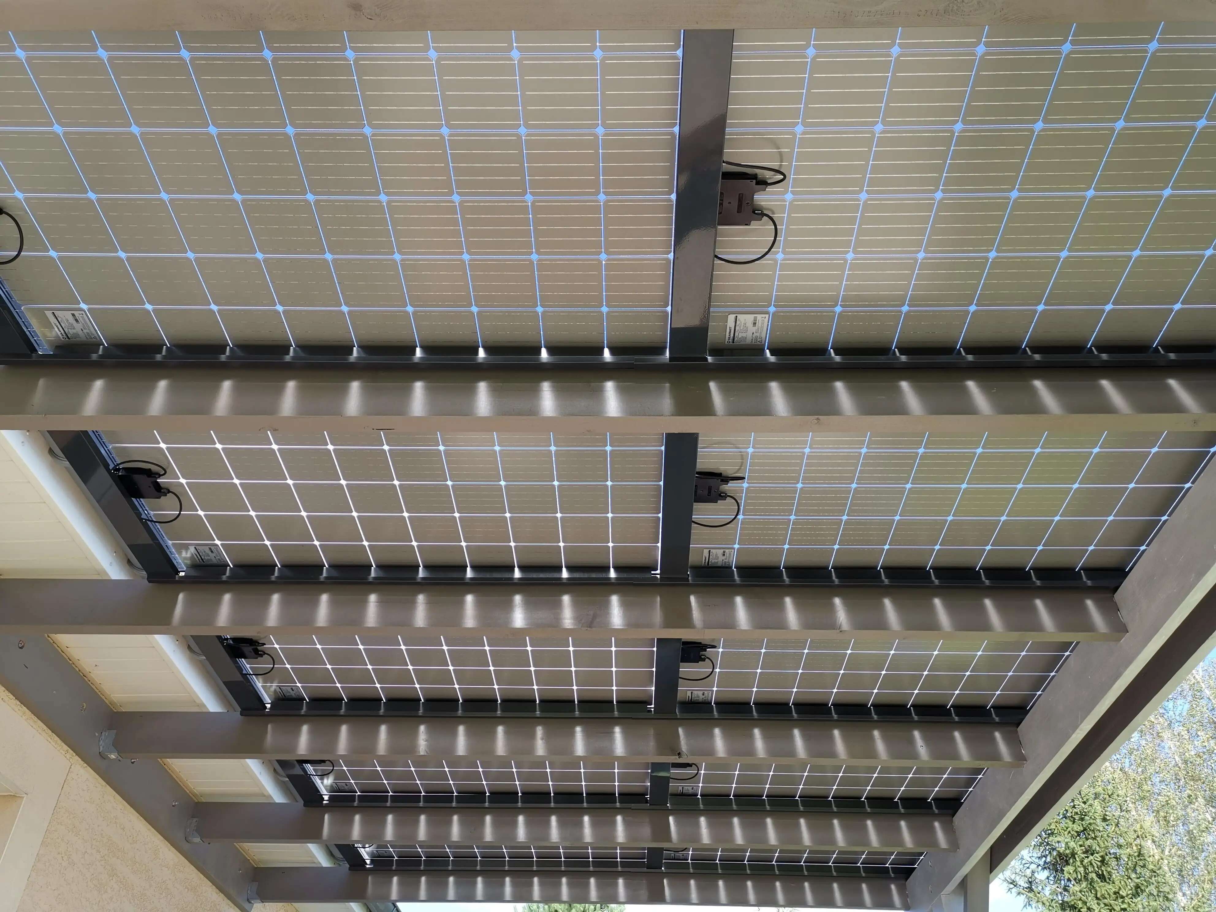 Système de Fixation et étanchéité de panneaux solaires pour Charpente Bois - Système Oscaroof 1 1
